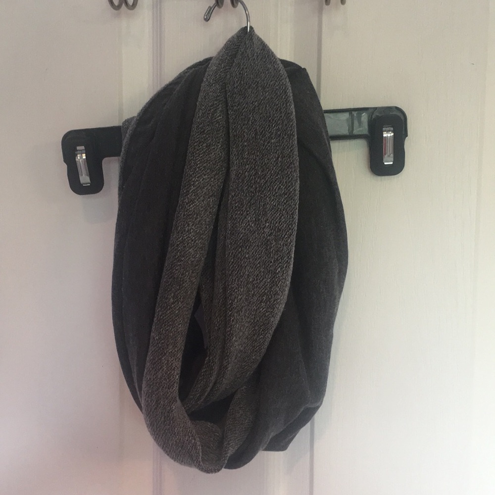 SCARF!! - Picture 2 of 2